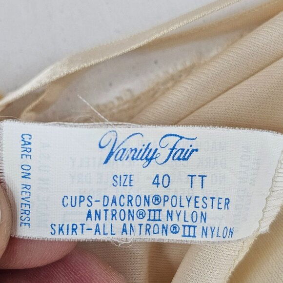 Vanity Fair Women's Beige Nightgown Sleepwear Chemise Size 40 Made In USA Nylon - Picture 6 of 9